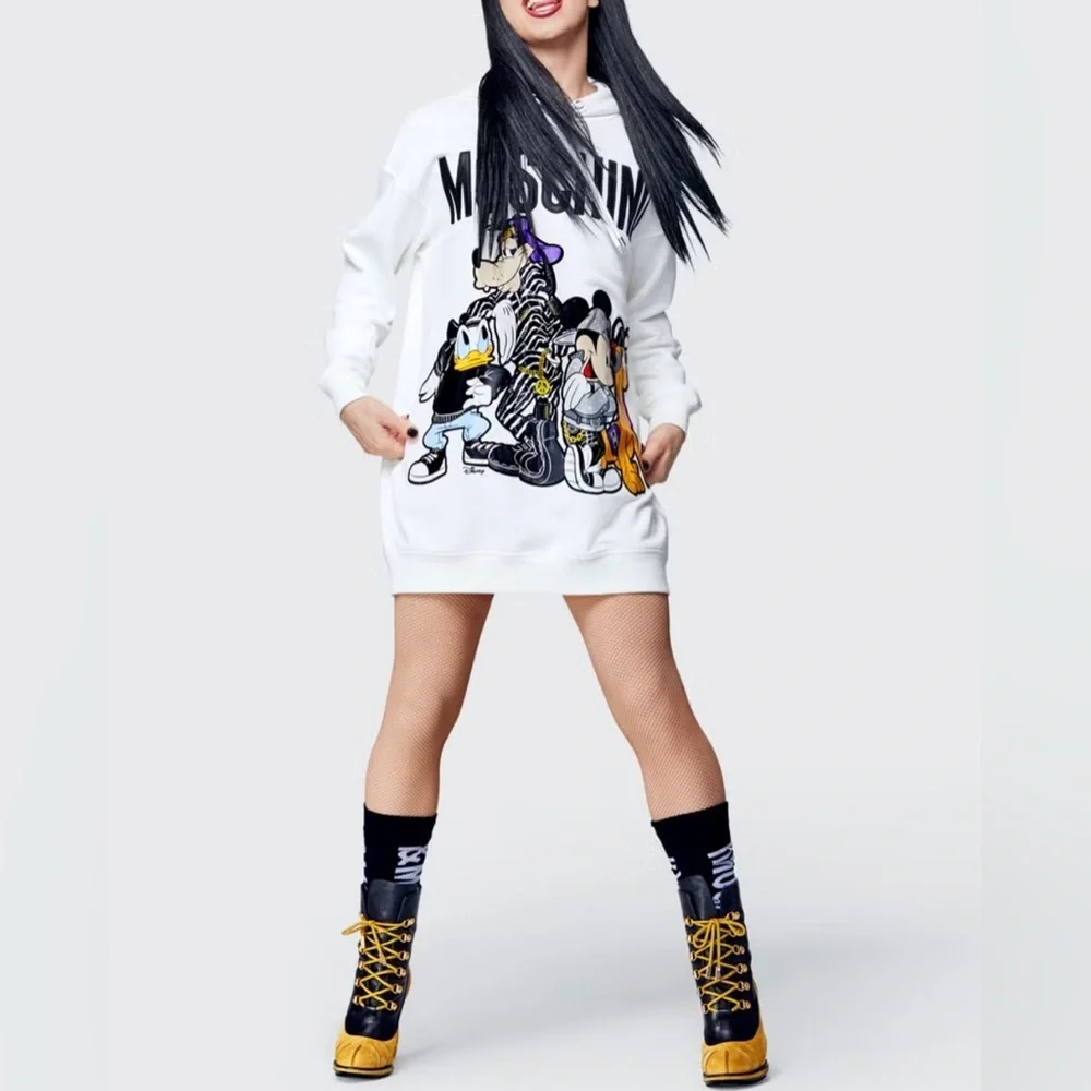Moschino H&M Disney Collaboration Hoodie 2018 Release - Picture 5 of 17